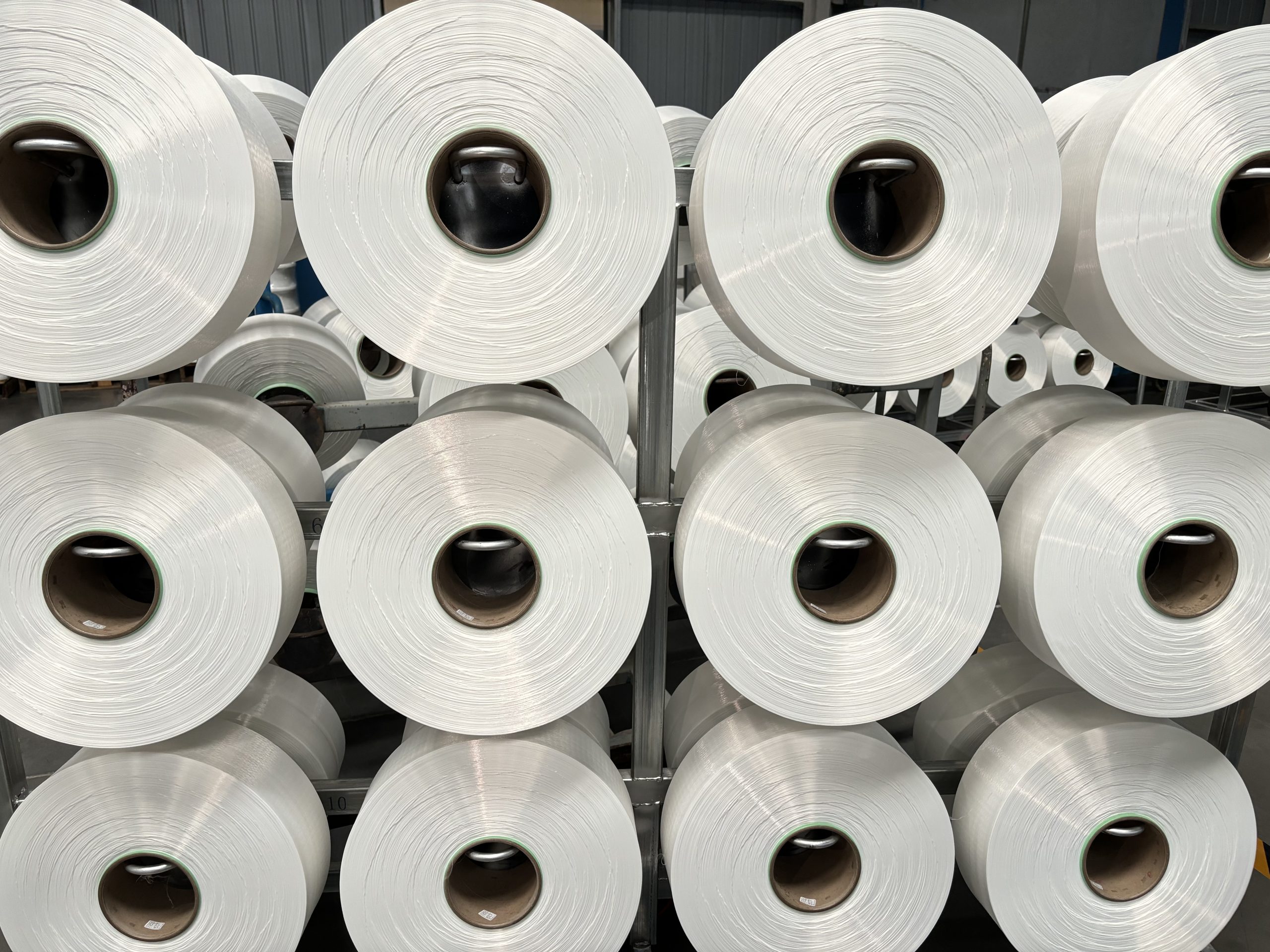 7 Reasons Why Polyester Filament is the Top Choice for Textile Manufacturing